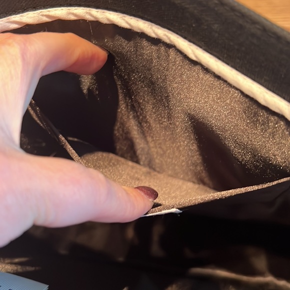 Amazing hand beaded tote - Picture 7 of 10